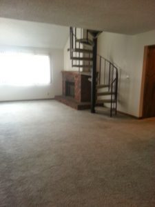 2909-2935 Rent