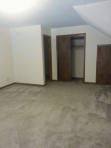 2909-2935 Rent