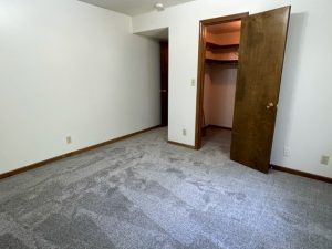 rent 2935 Q