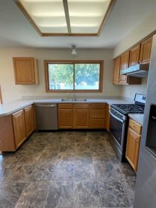 Rent 5621 s 80th